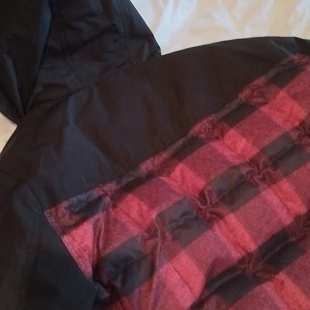 Pendleton Black and Red Plaid Duck Down Hooded Jacket - Large